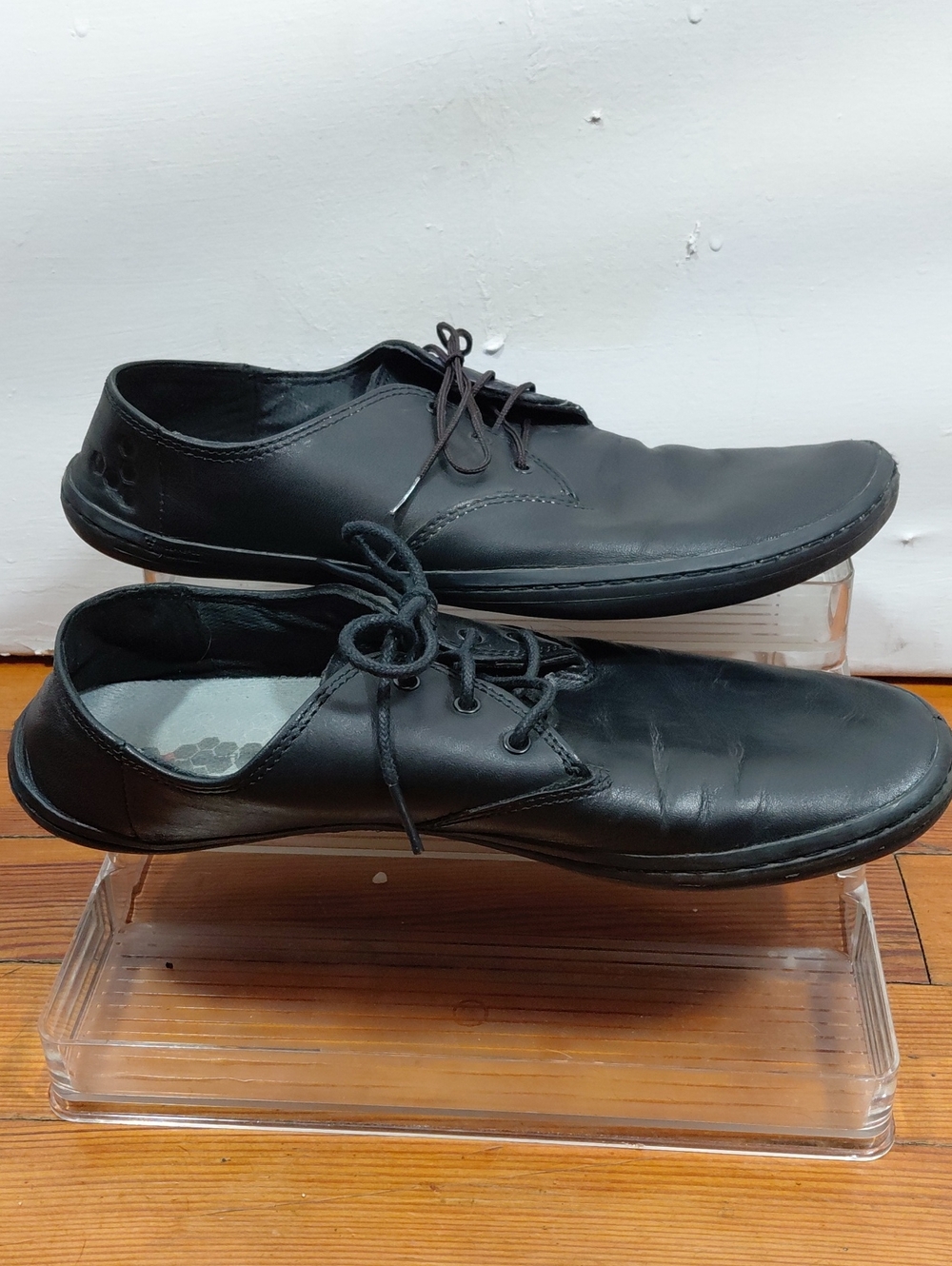 VivoBarefoot Men's Black Minimalist Wide Toe Box Lace-Up Oxfords Size